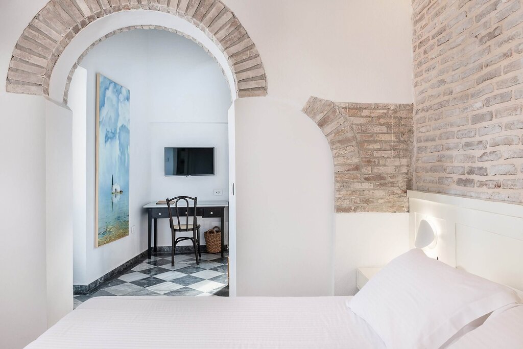 Hotel614