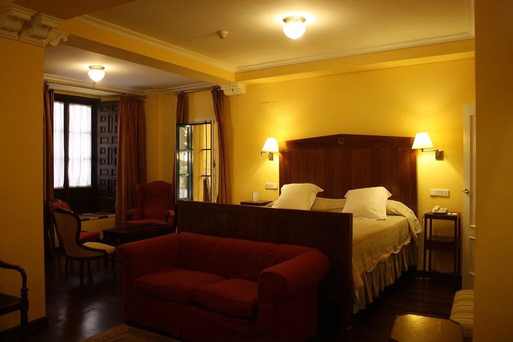 Hotel683