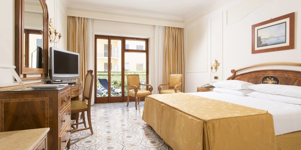 Hotel16