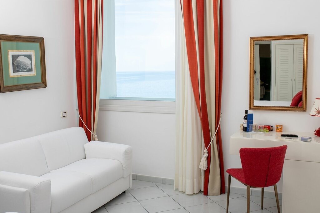 Hotel42