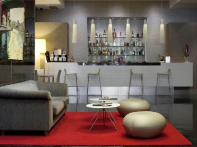 Hotel833