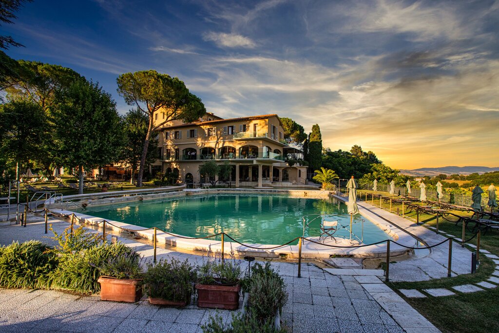 Hotel37