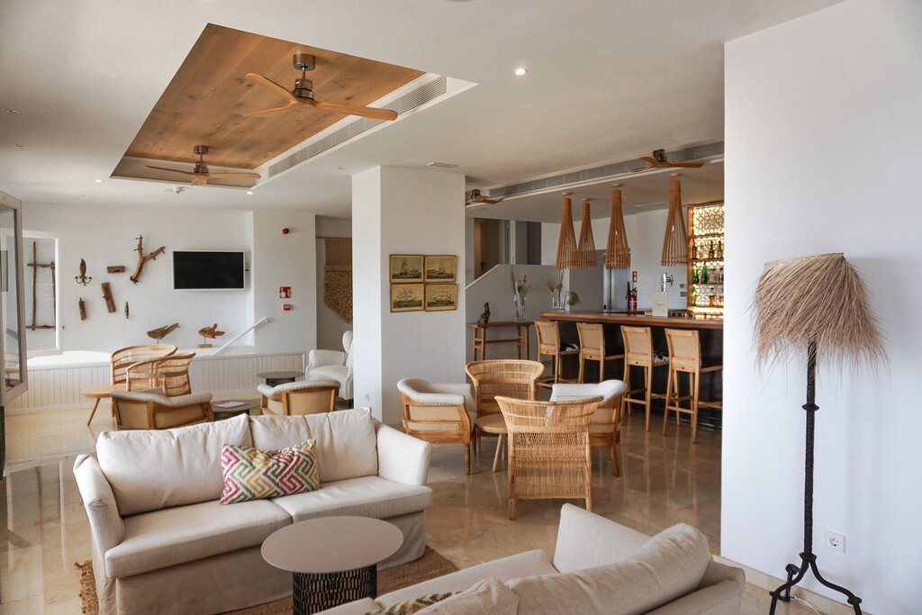 Hotel1057