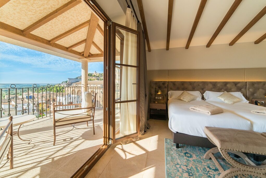 Hotel838