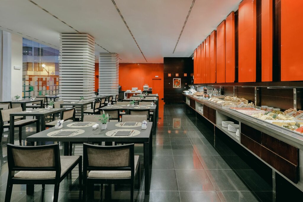 Hotel764