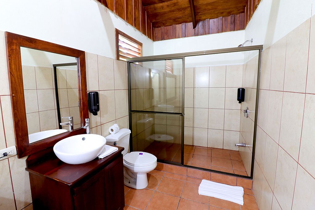Hotel232