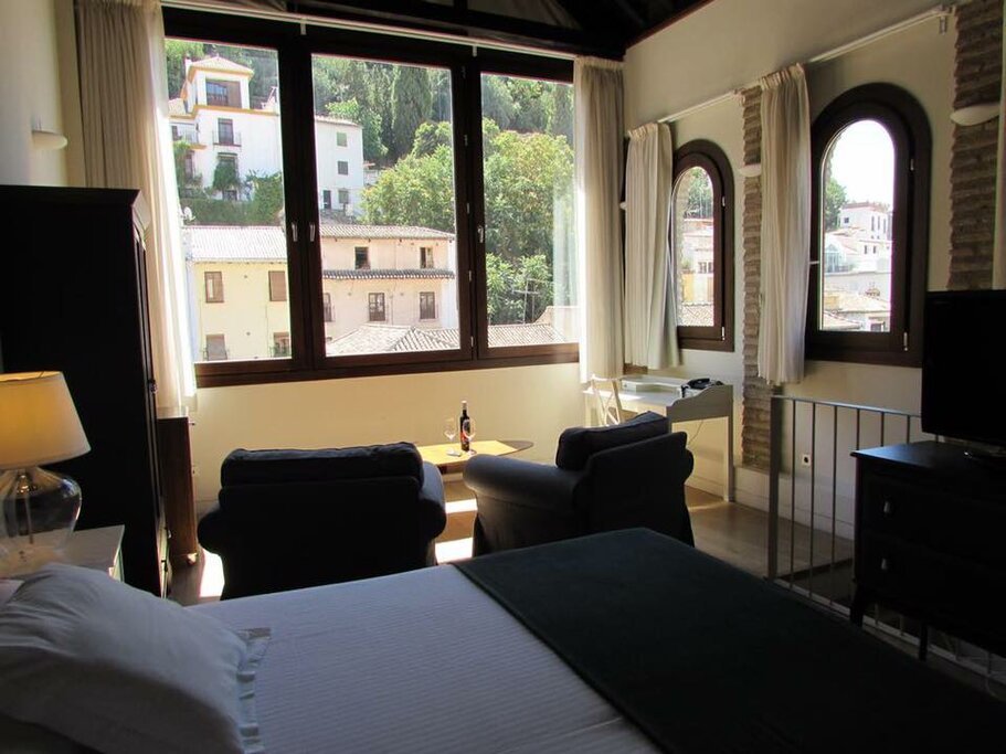 Hotel943