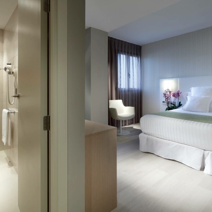Hotel766
