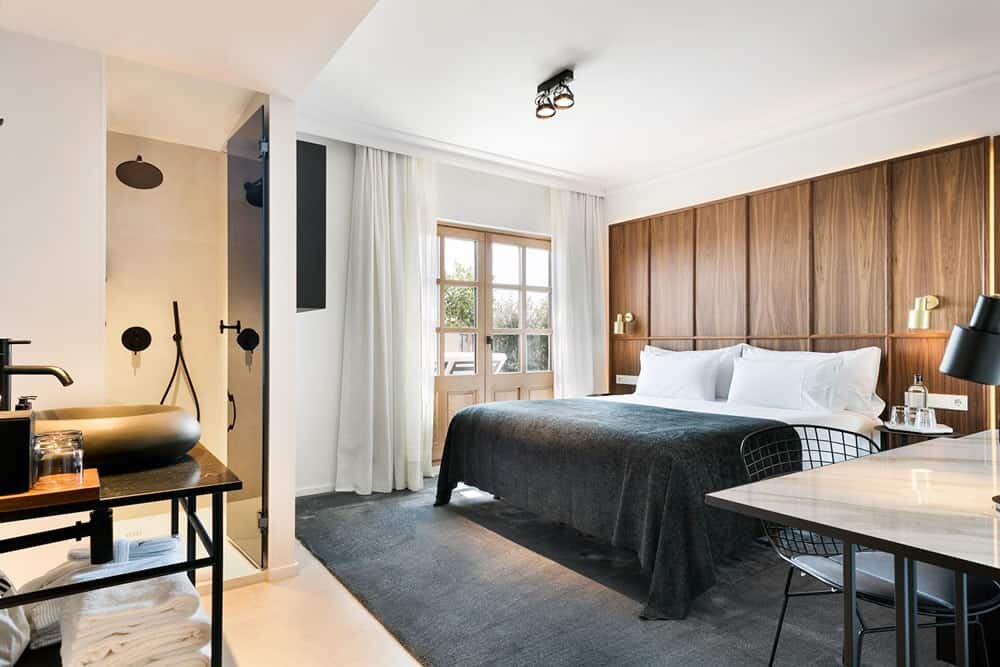 Hotel965