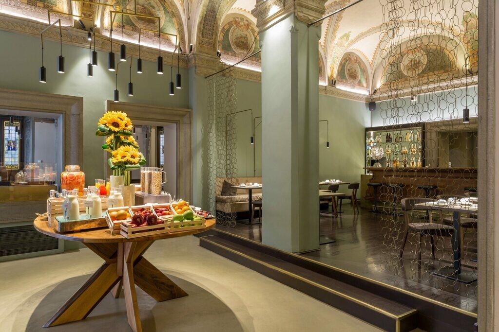 Hotel8