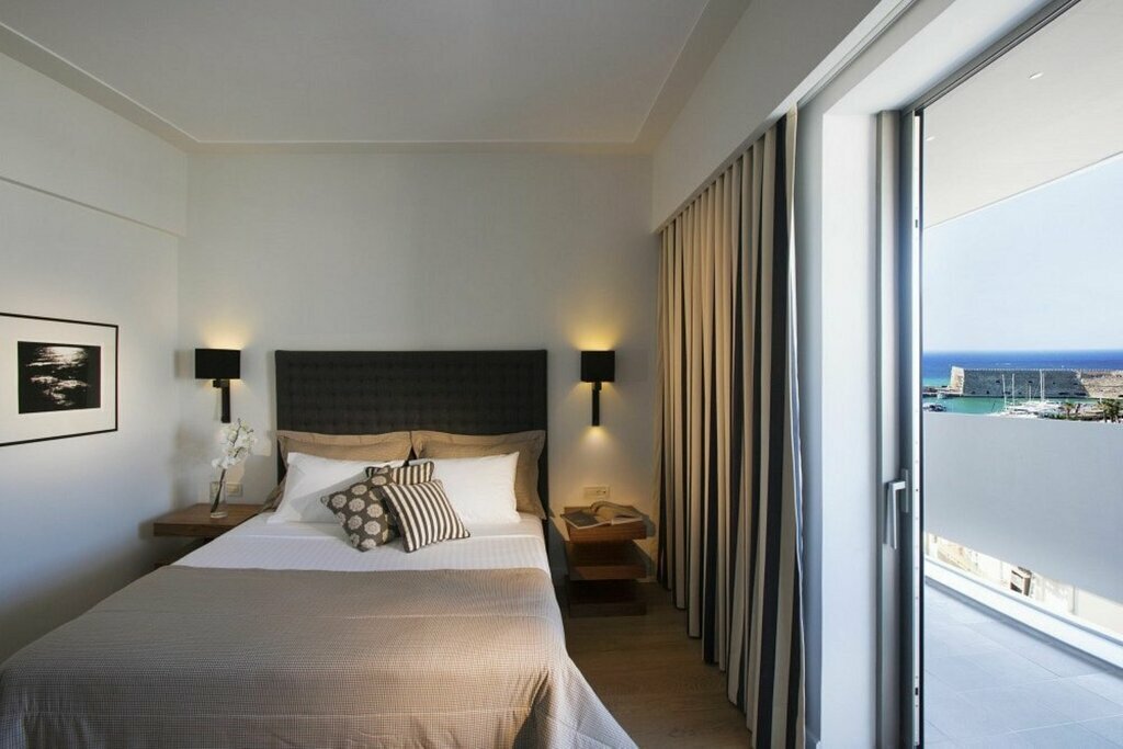 Hotel563