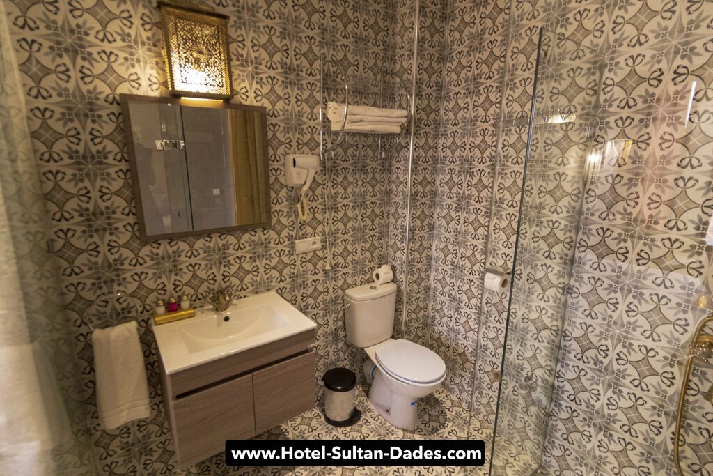 Hotel103