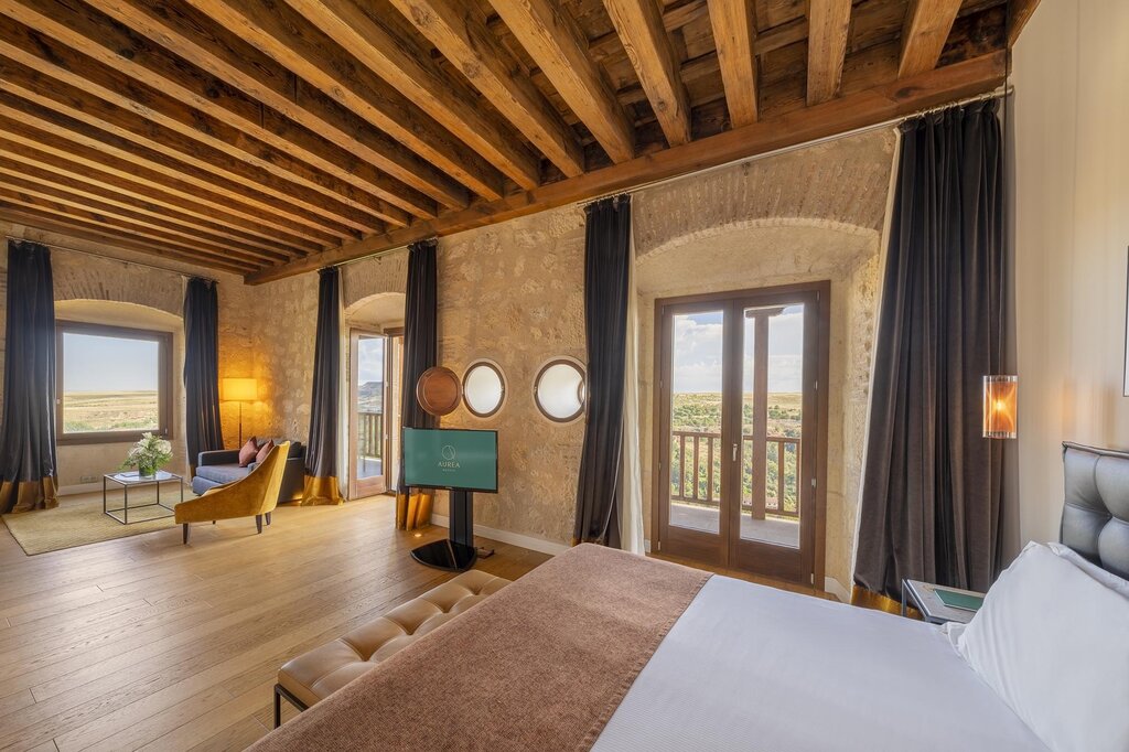 Hotel692