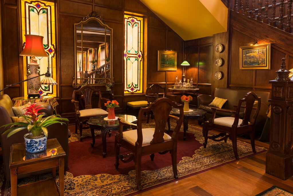 Hotel165