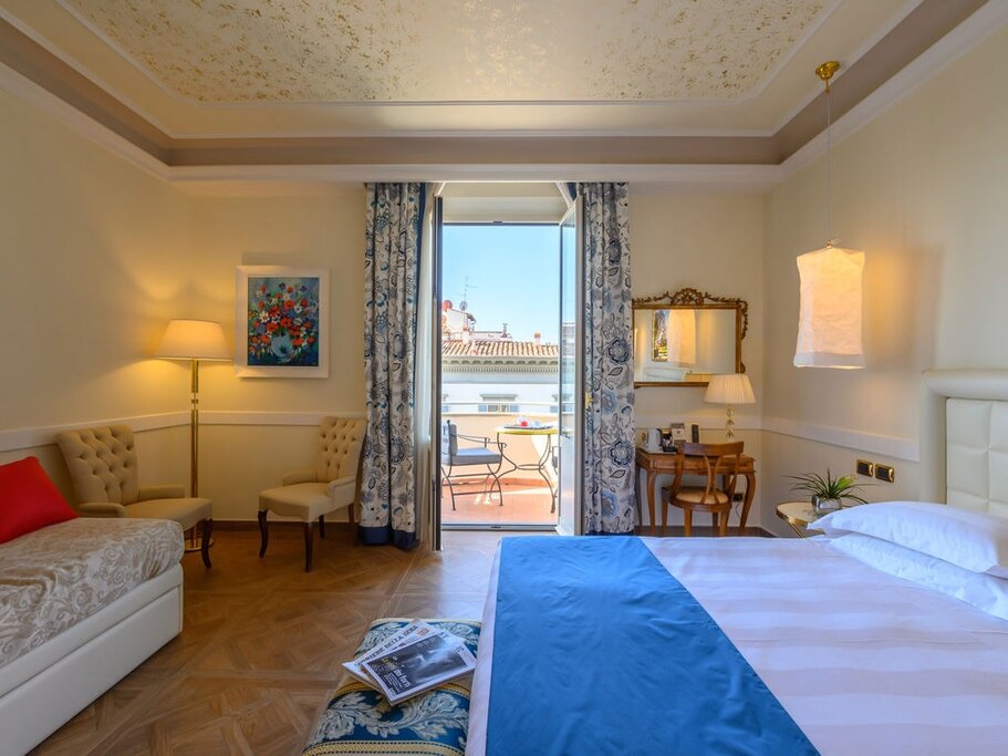 Hotel11