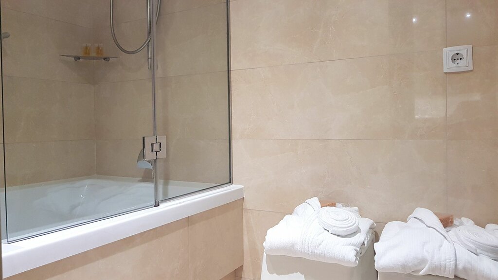 Hotel868