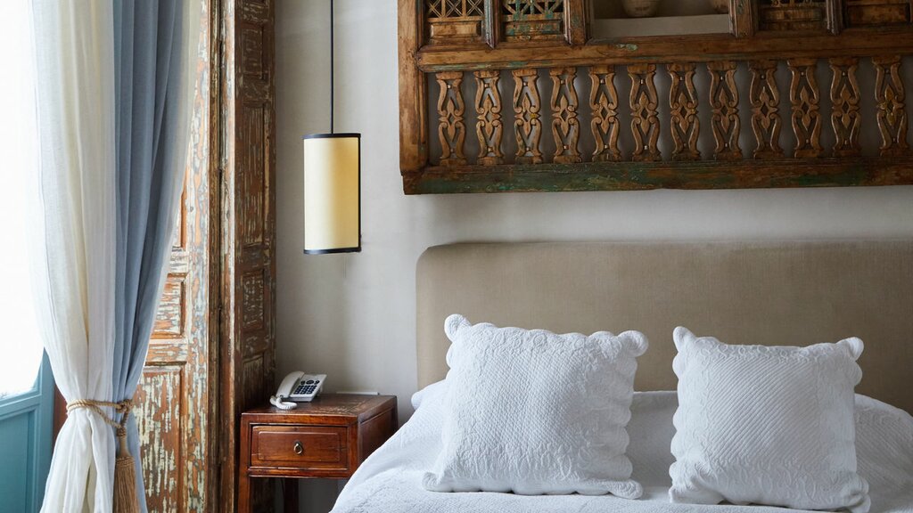 Hotel895