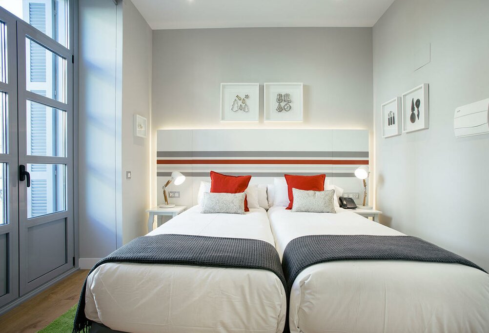 Hotel836