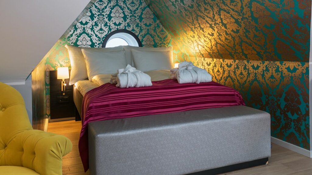 Hotel396