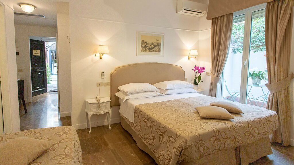 Hotel13