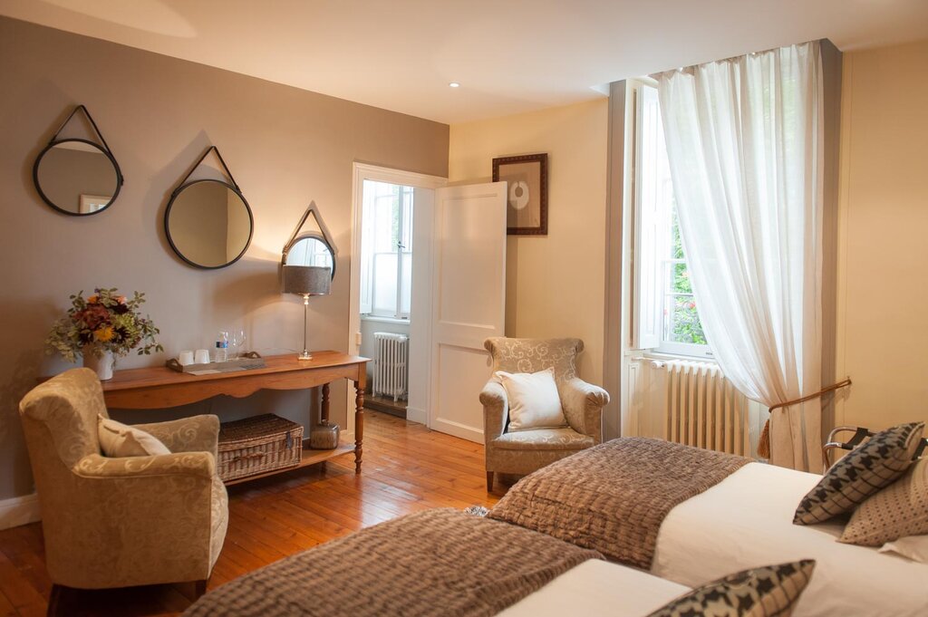 Hotel1283