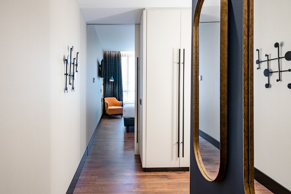 Hotel967