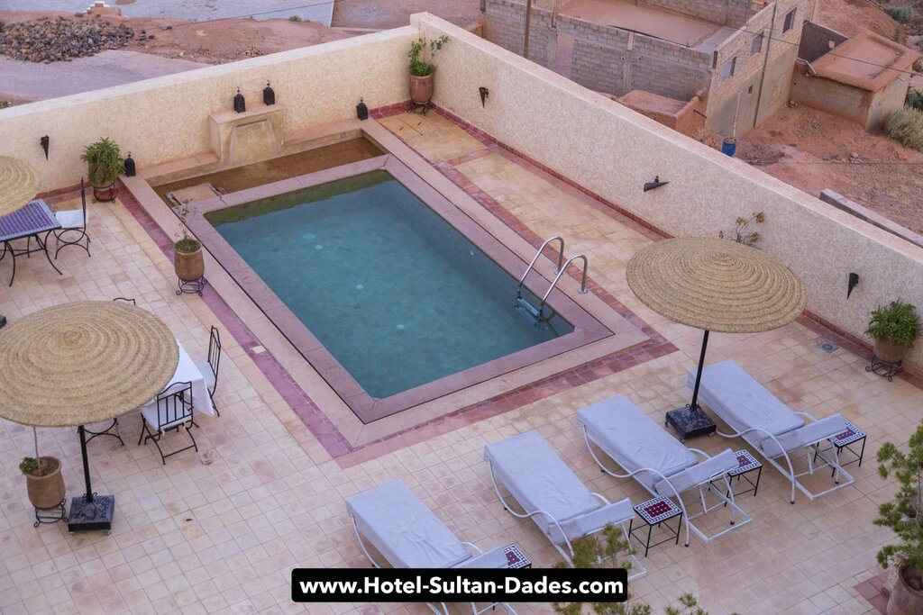 Hotel103