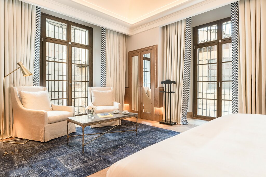 Hotel705