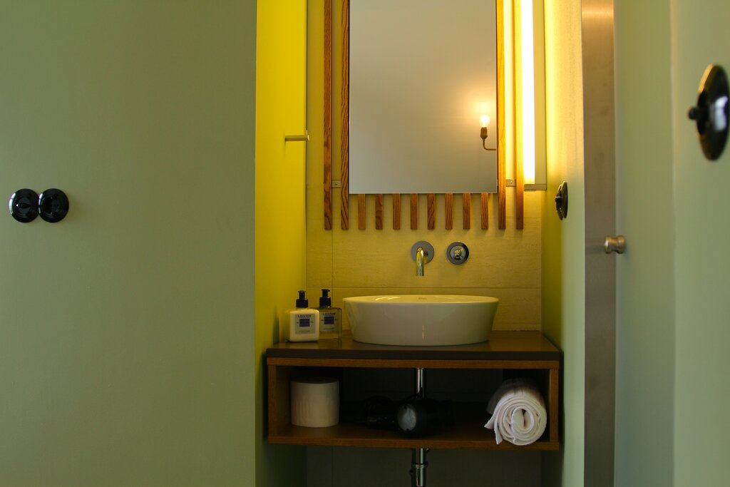Hotel1203