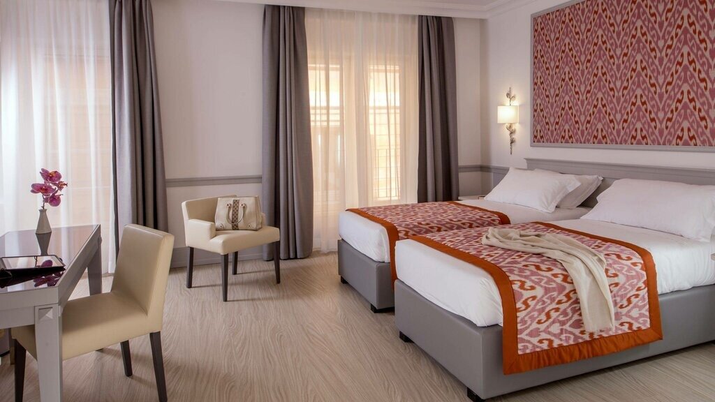 Hotel27