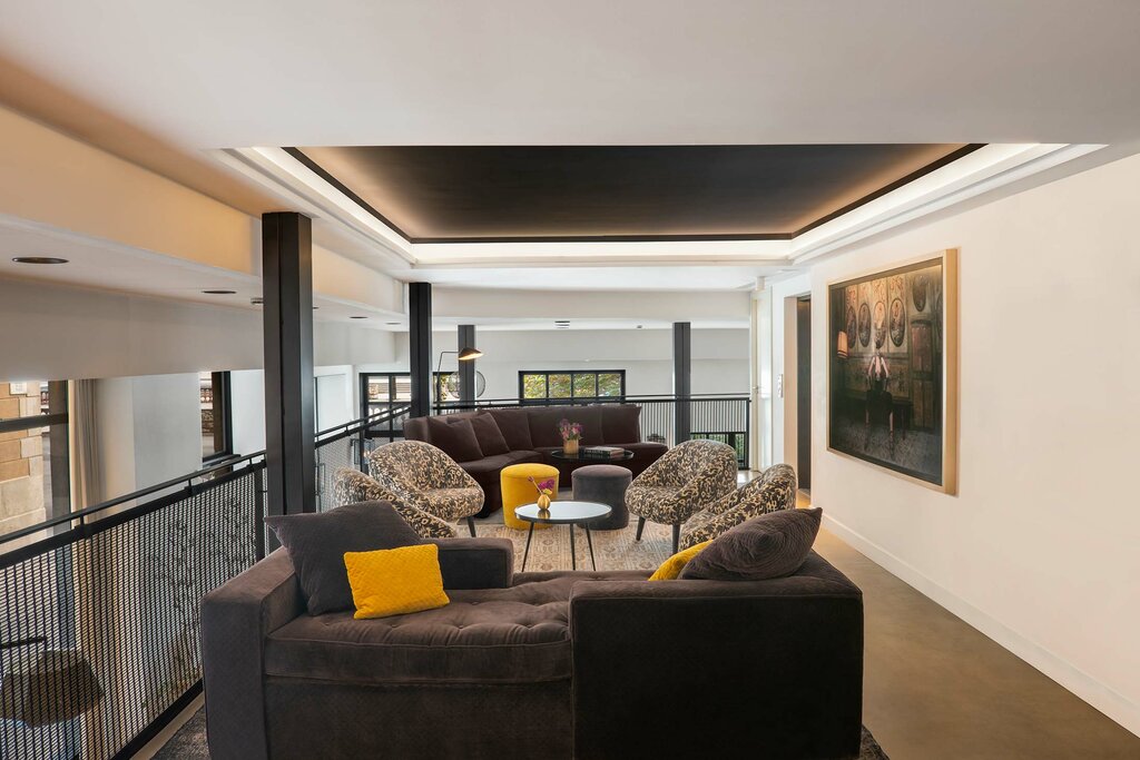 Hotel674
