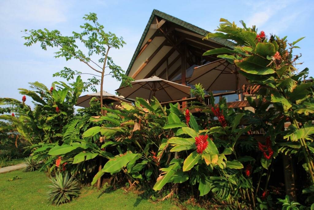 Hotel254