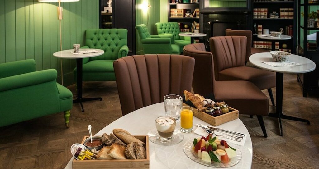 Hotel778
