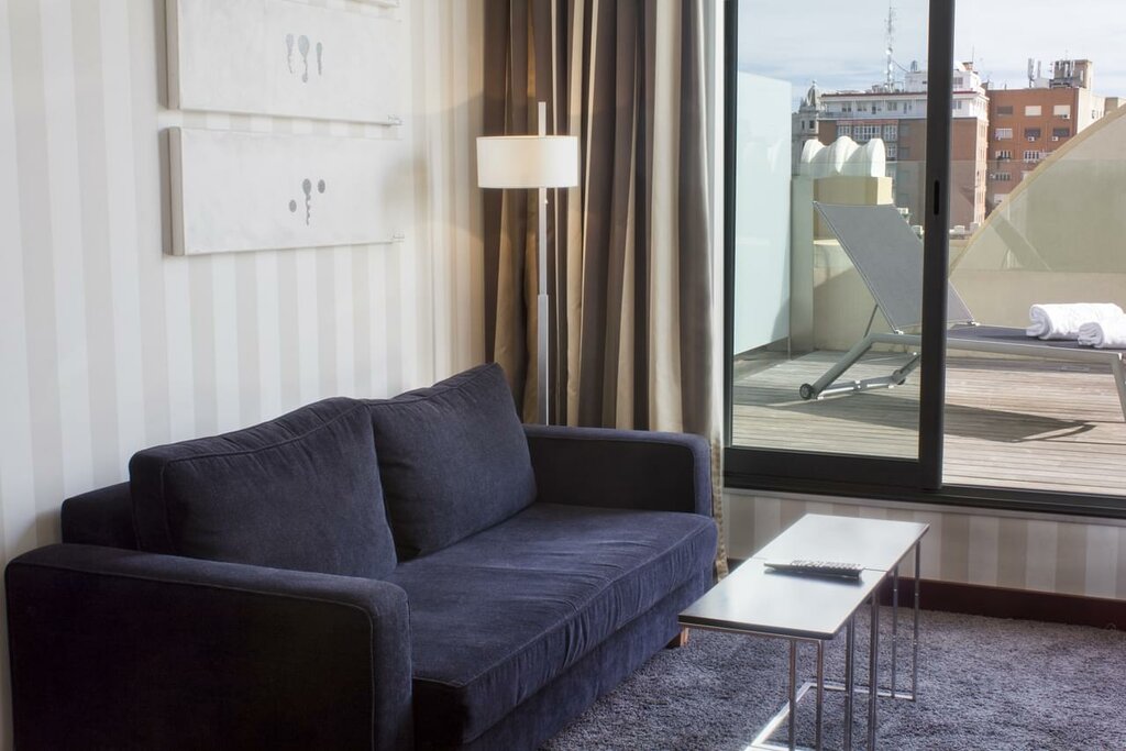 Hotel858