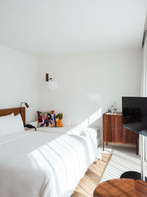 Hotel932
