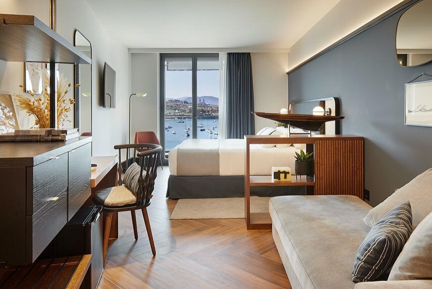 Hotel875