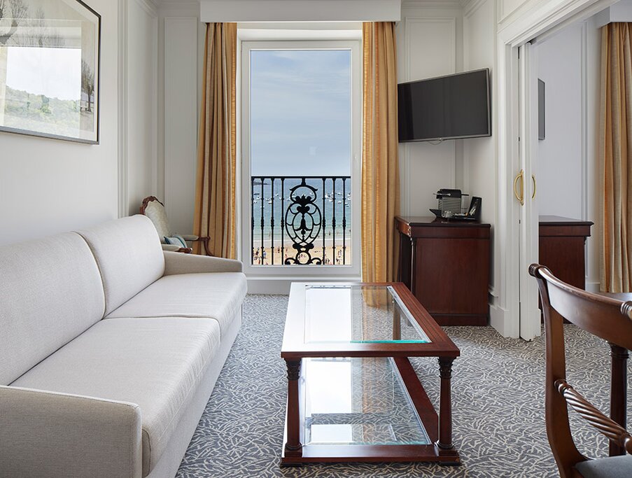 Hotel773