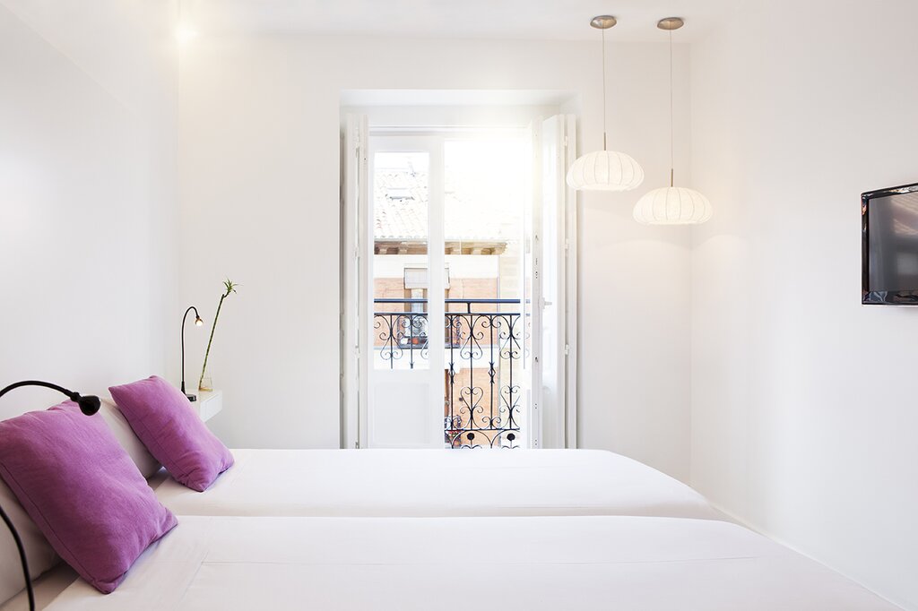 Hotel954