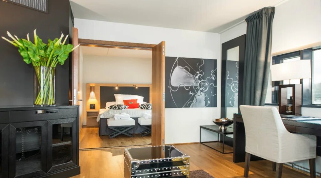 Hotel358