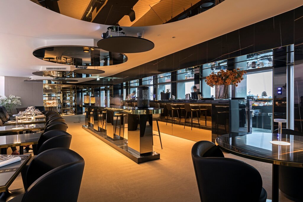 Hotel61