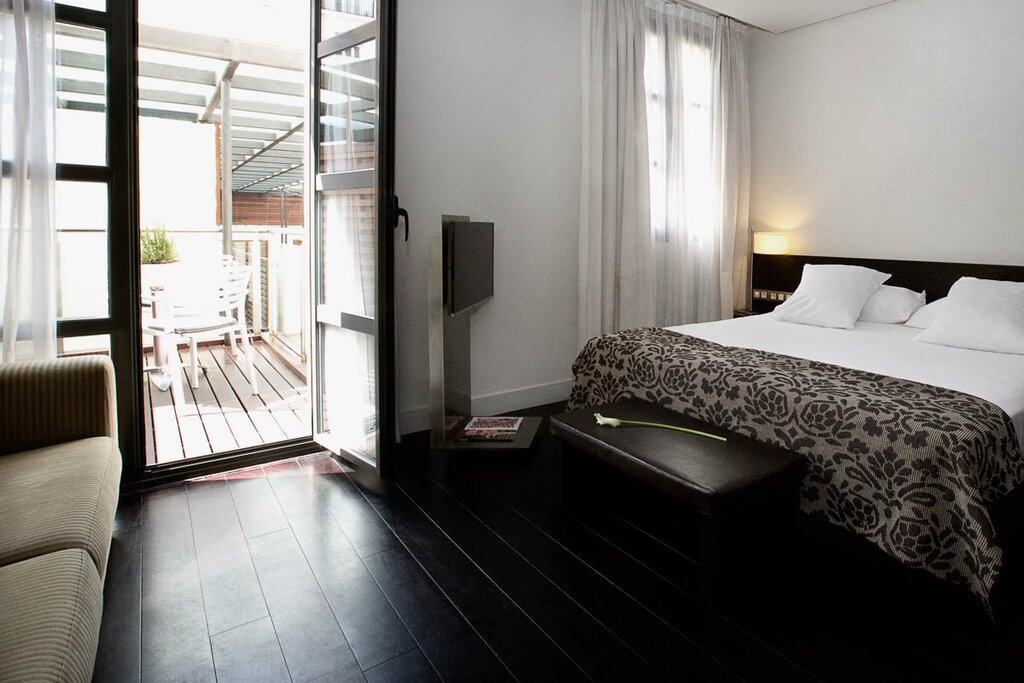 Hotel786