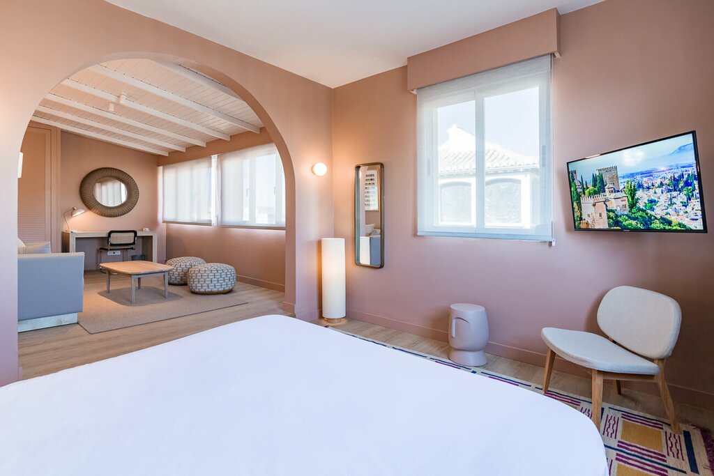 Hotel763