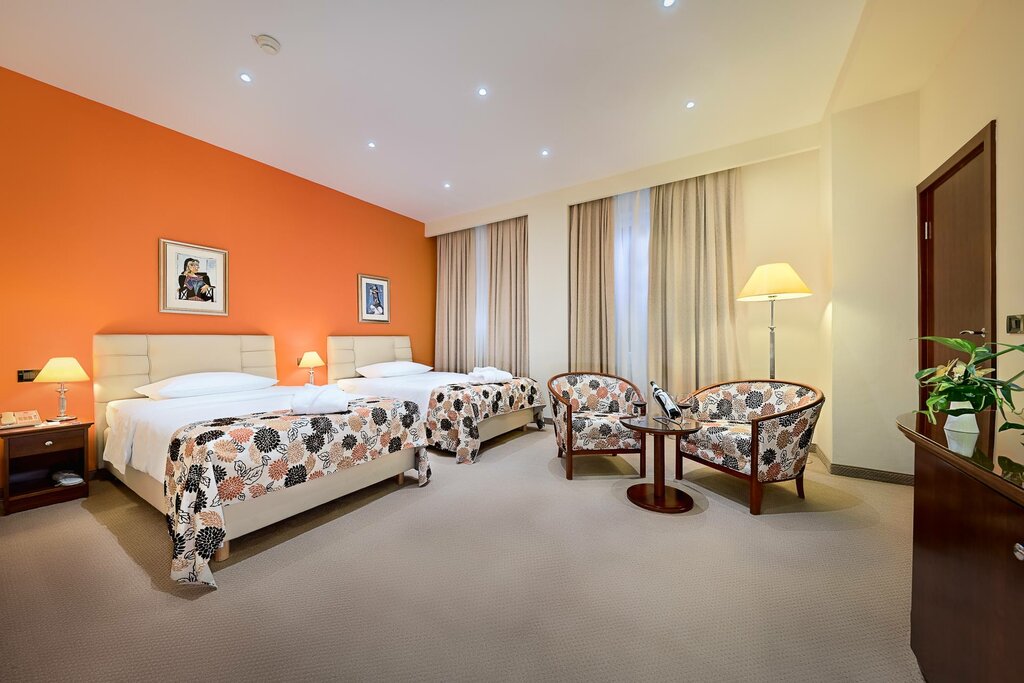 Hotel1336