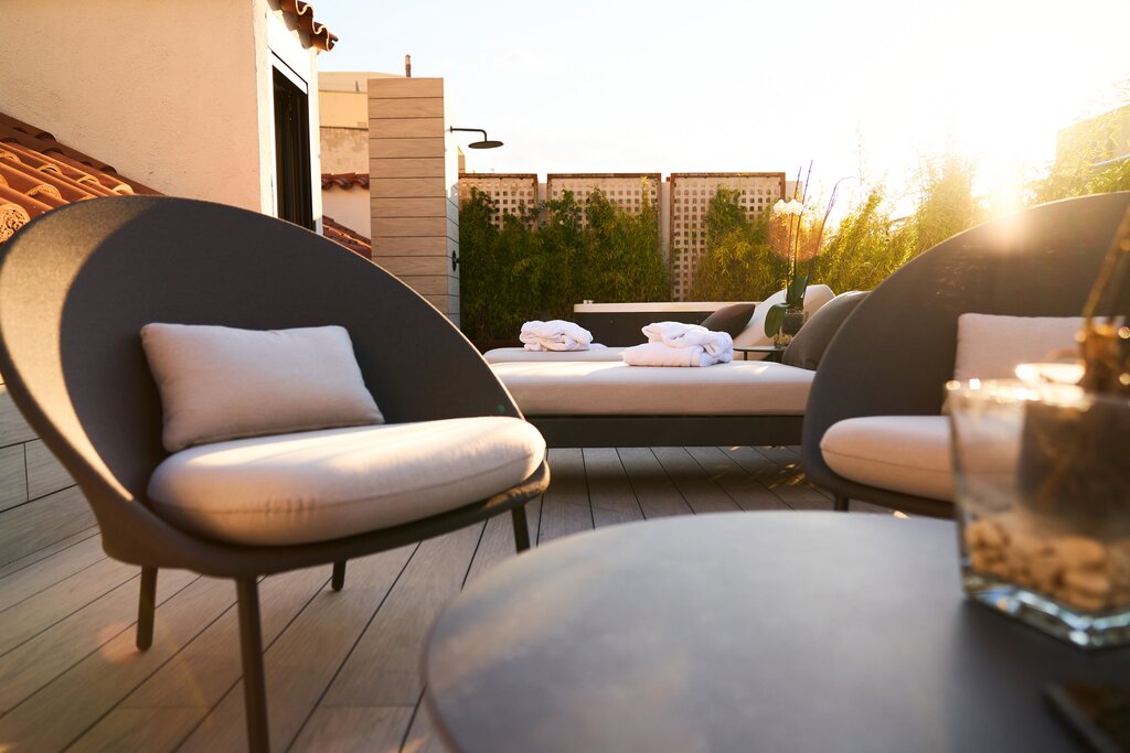 Hotel736