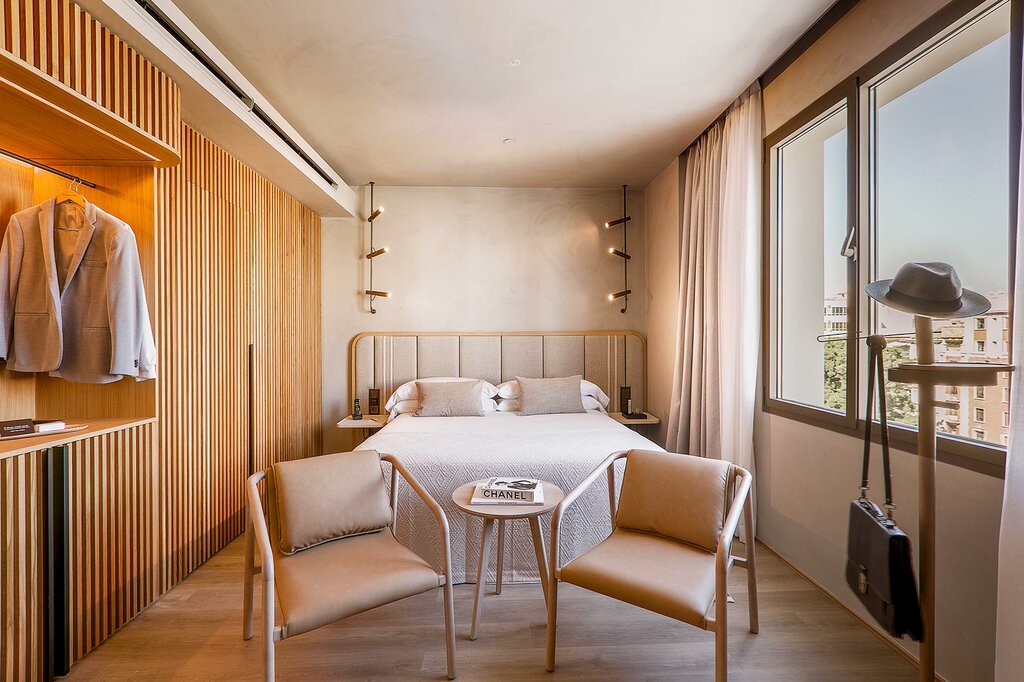 Hotel696