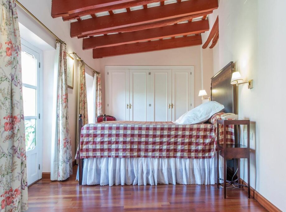 Hotel683