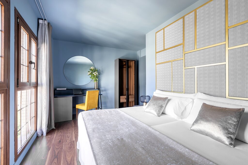 Hotel779