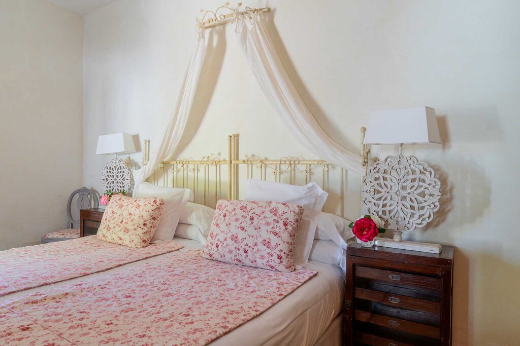 Hotel678