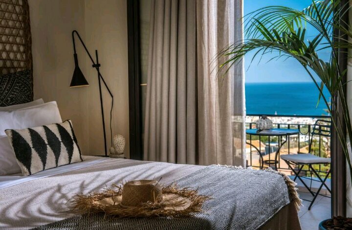 Hotel504
