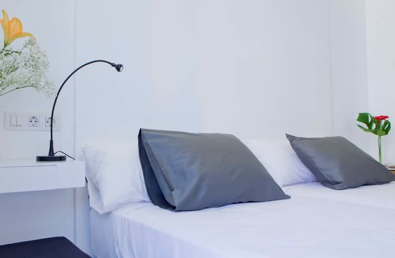 Hotel954